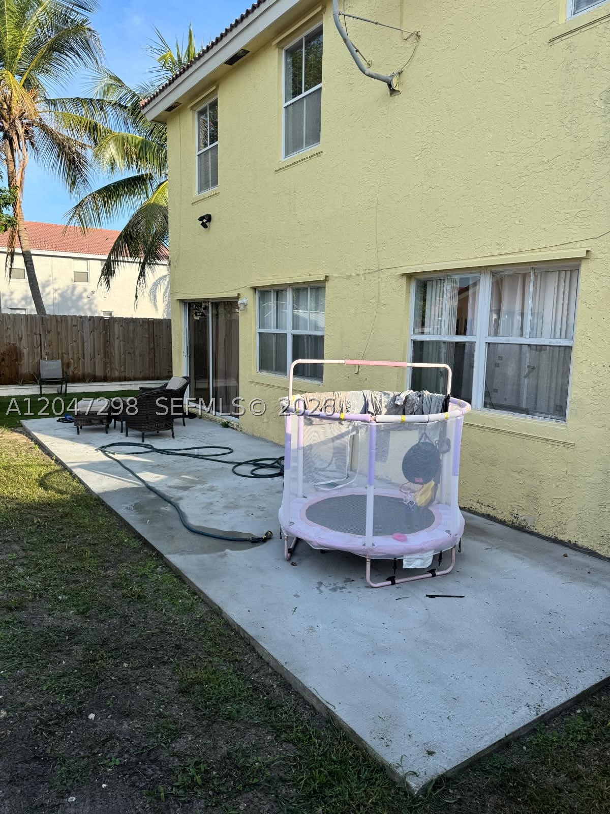 6606 Saltaire Ter, Margate FL 33063