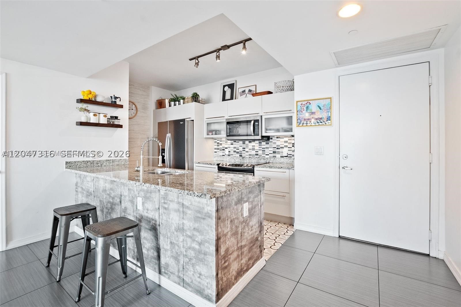 951 Brickell Ave #3207, Miami FL 33131