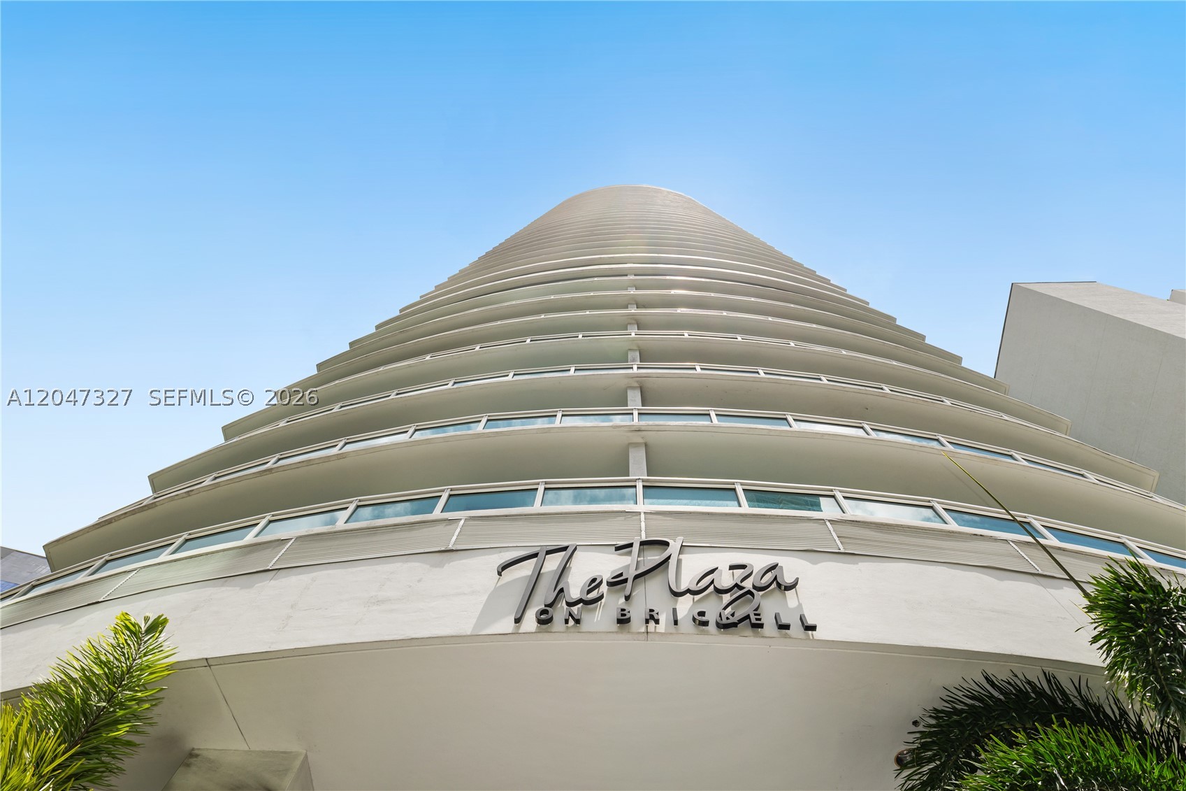 951 Brickell Ave #1011, Miami FL 33131