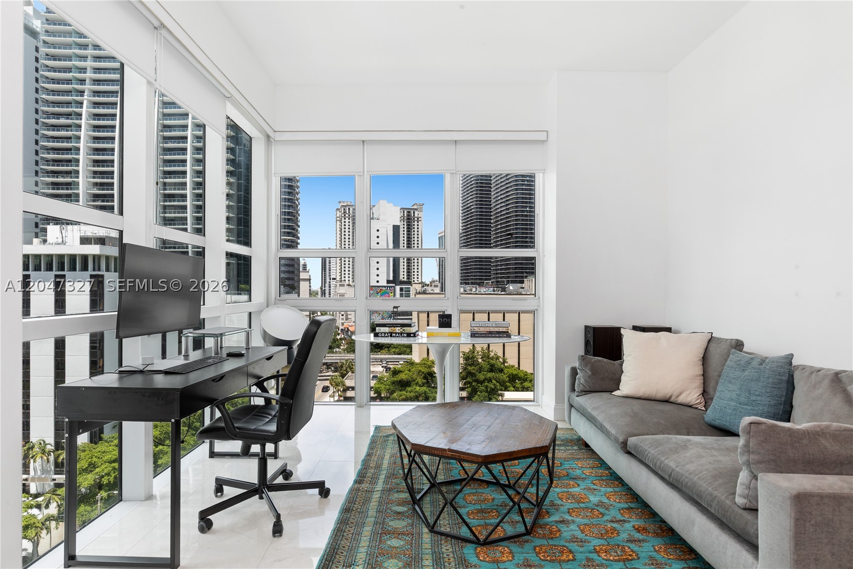 951 Brickell Ave #1011, Miami FL 33131