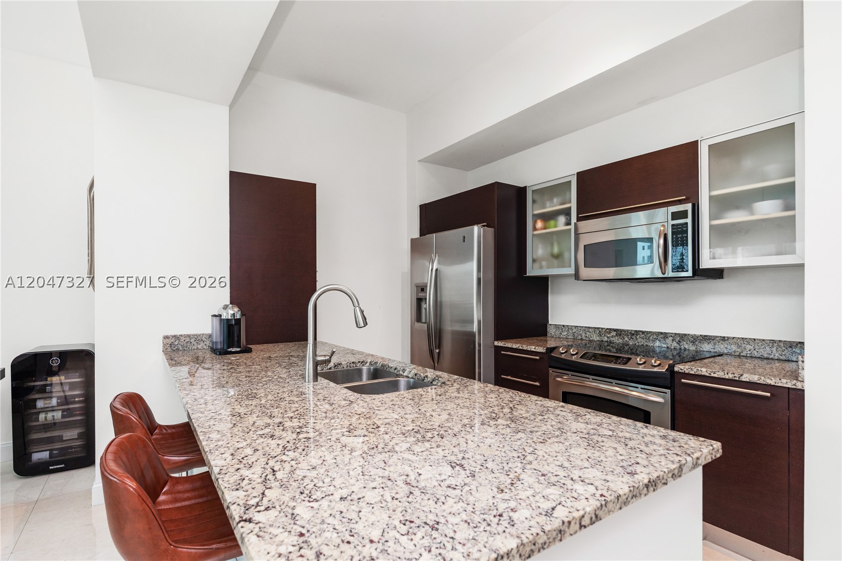 951 Brickell Ave #1011, Miami FL 33131