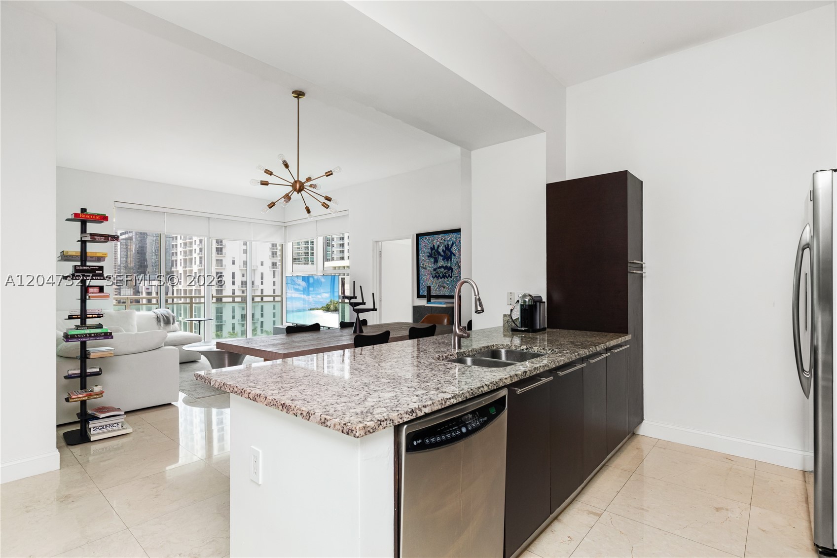 951 Brickell Ave #1011, Miami FL 33131