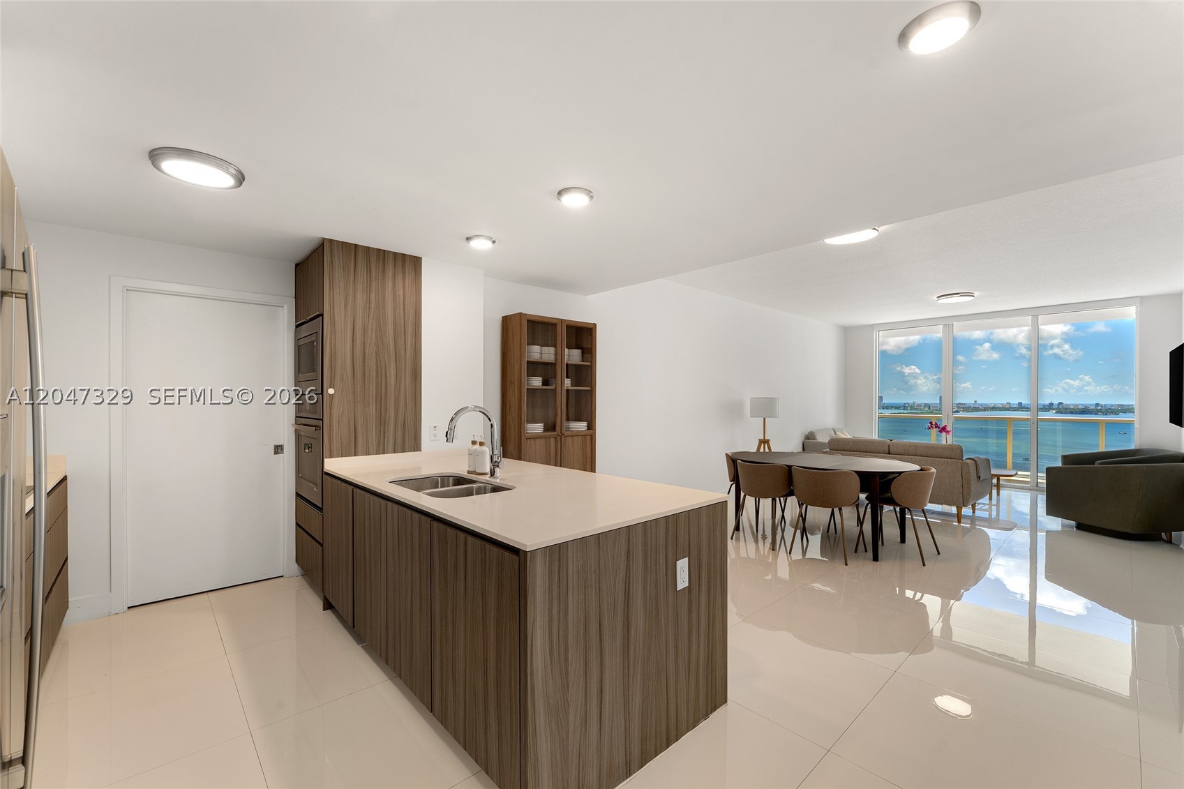 600 NE 27th St #2904, Miami FL 33137