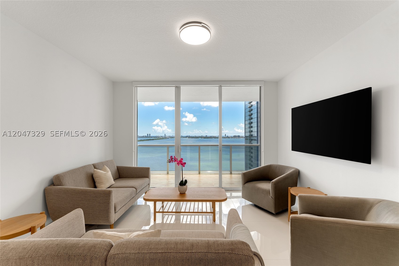 600 NE 27th St #2904, Miami FL 33137