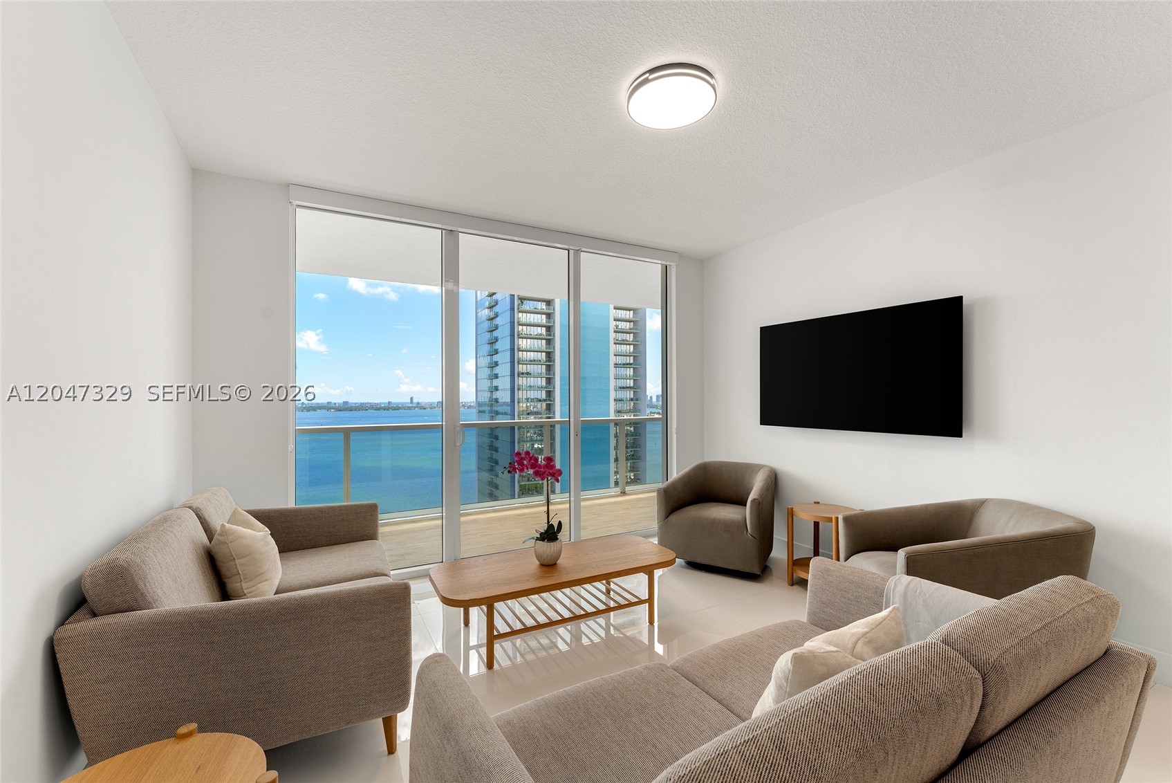 600 NE 27th St #2904, Miami FL 33137