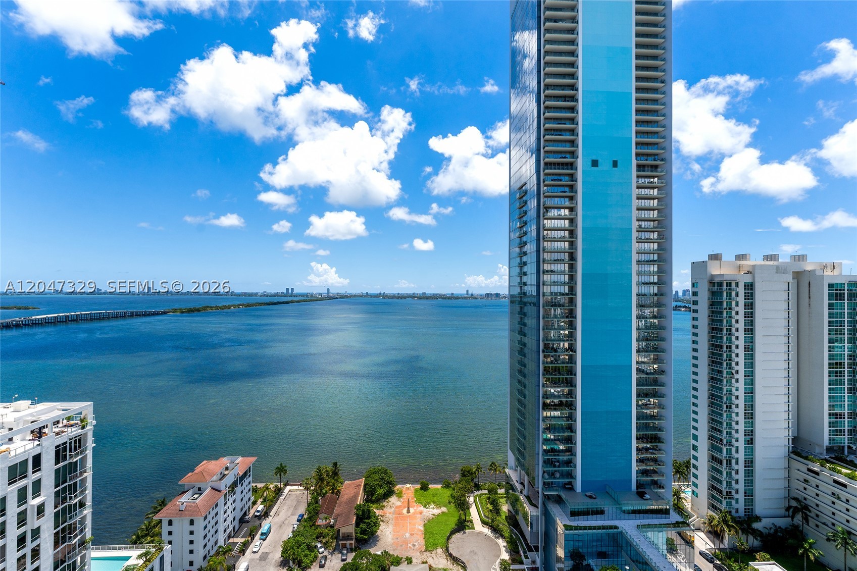 600 NE 27th St #2904, Miami FL 33137
