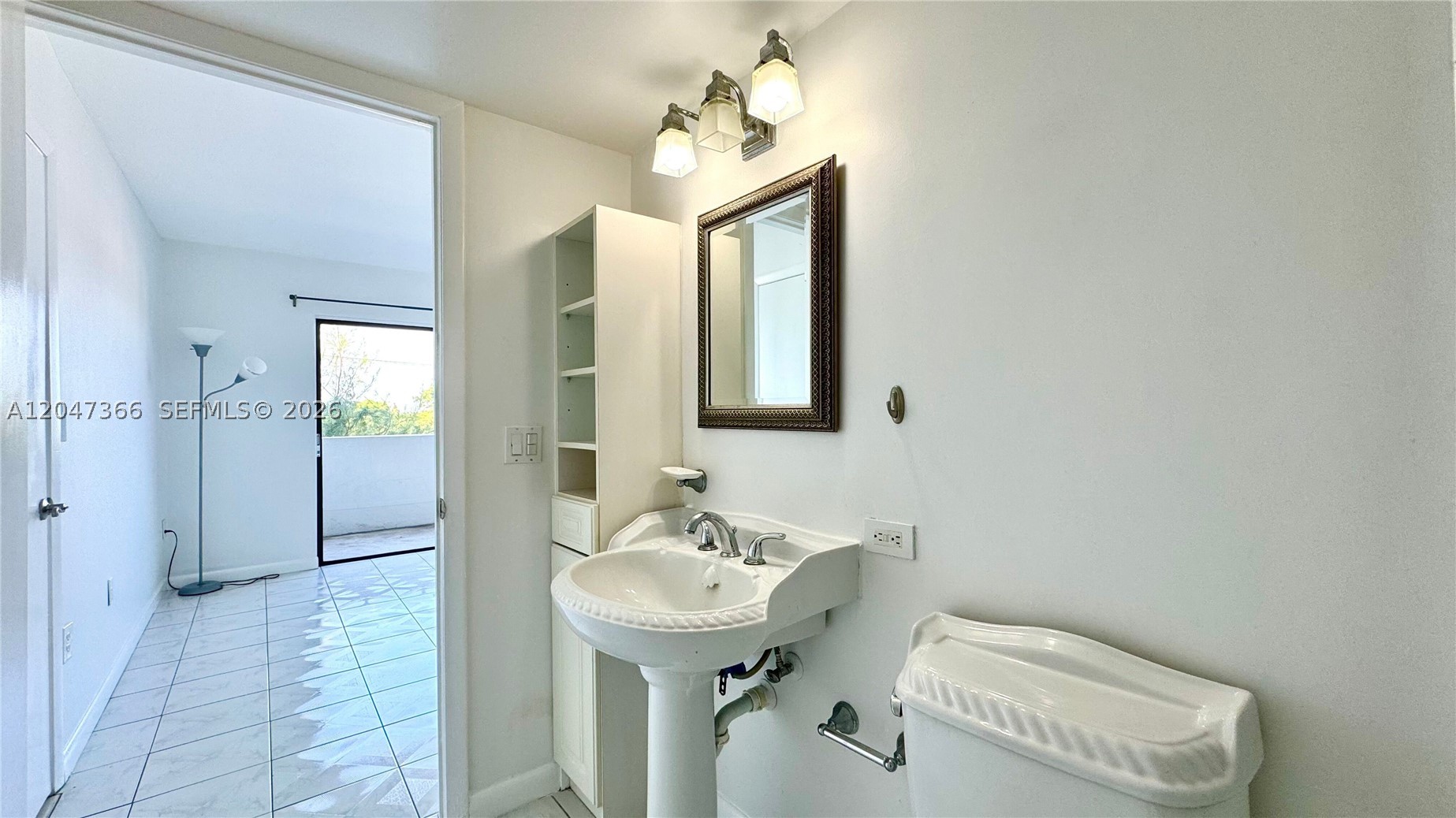 130 S Shore Dr #4B, Miami Beach FL 33141