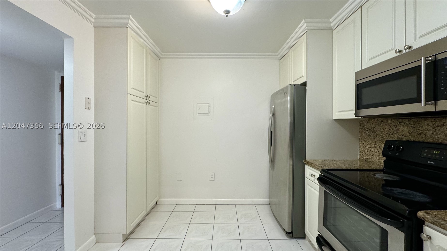 130 S Shore Dr #4B, Miami Beach FL 33141