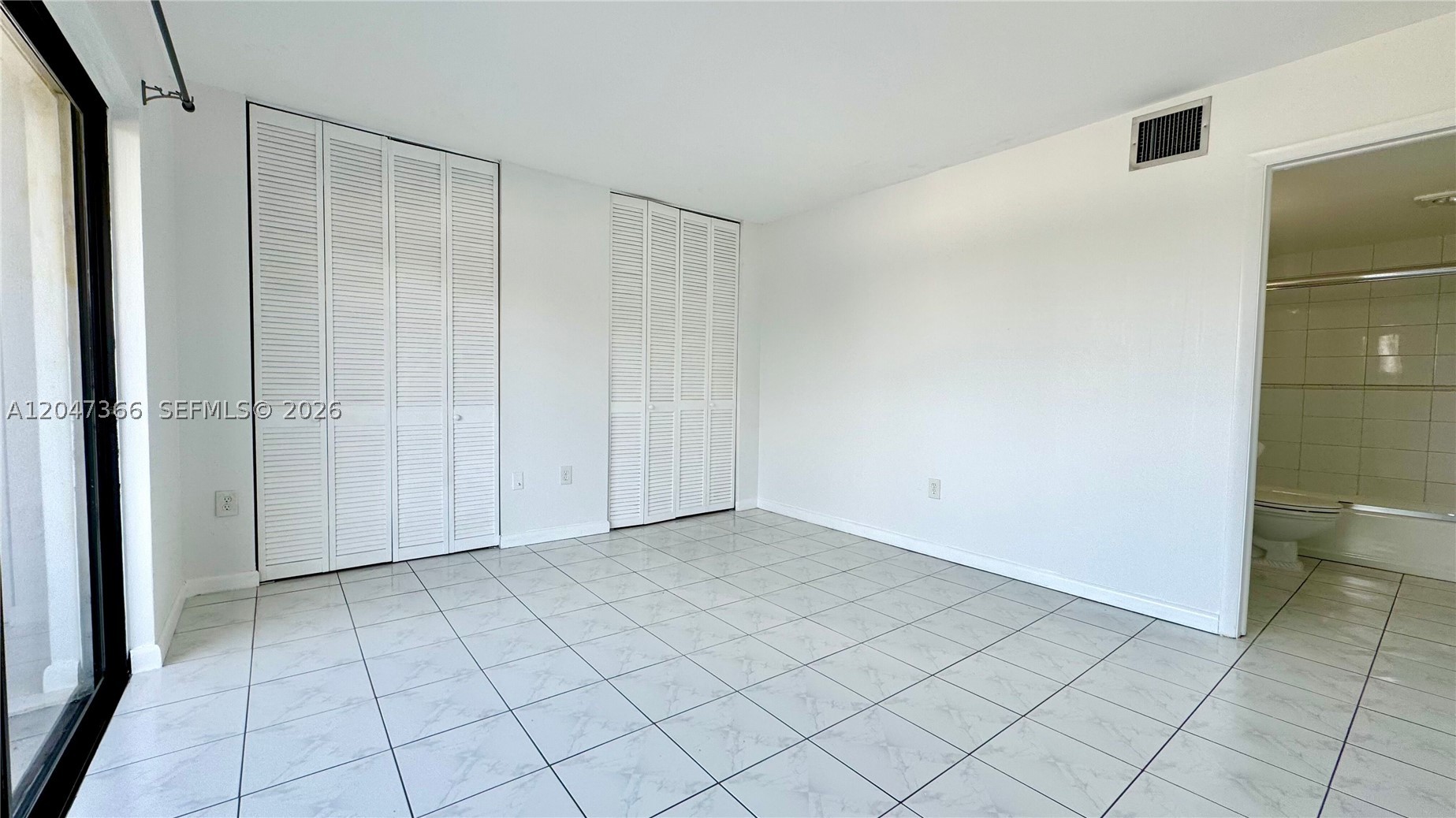 130 S Shore Dr #4B, Miami Beach FL 33141