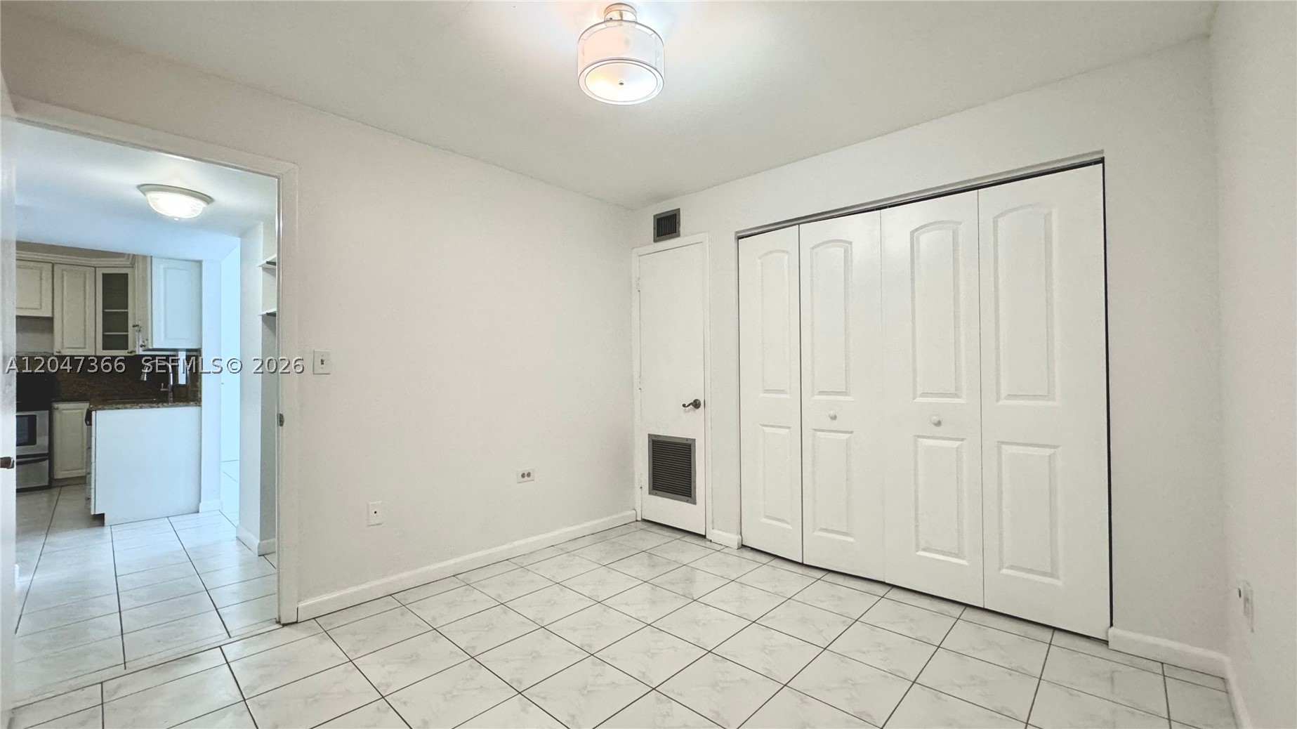 130 S Shore Dr #4B, Miami Beach FL 33141