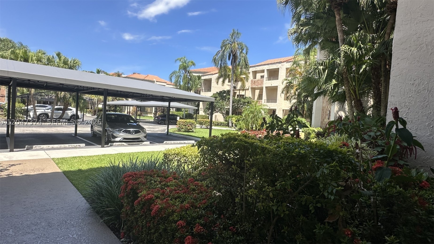 7472 La Paz Blvd #301, Boca Raton FL 33433