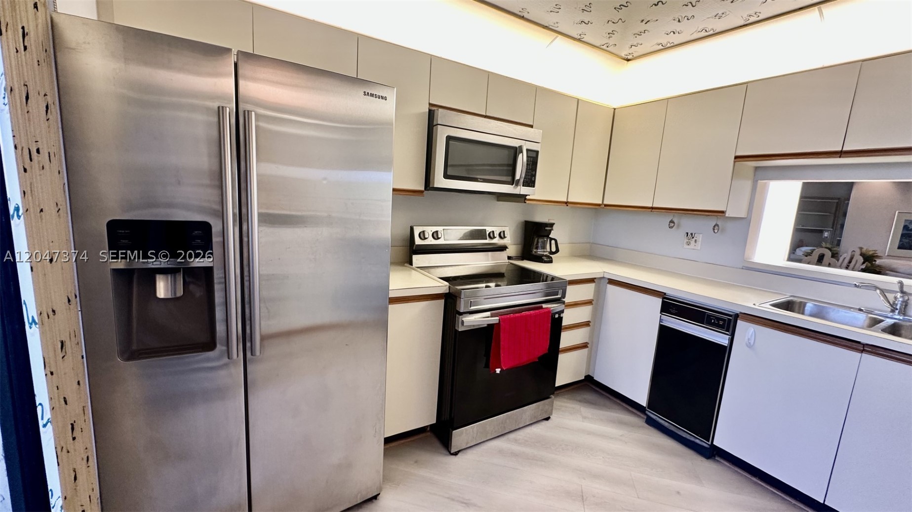 7472 La Paz Blvd #301, Boca Raton FL 33433