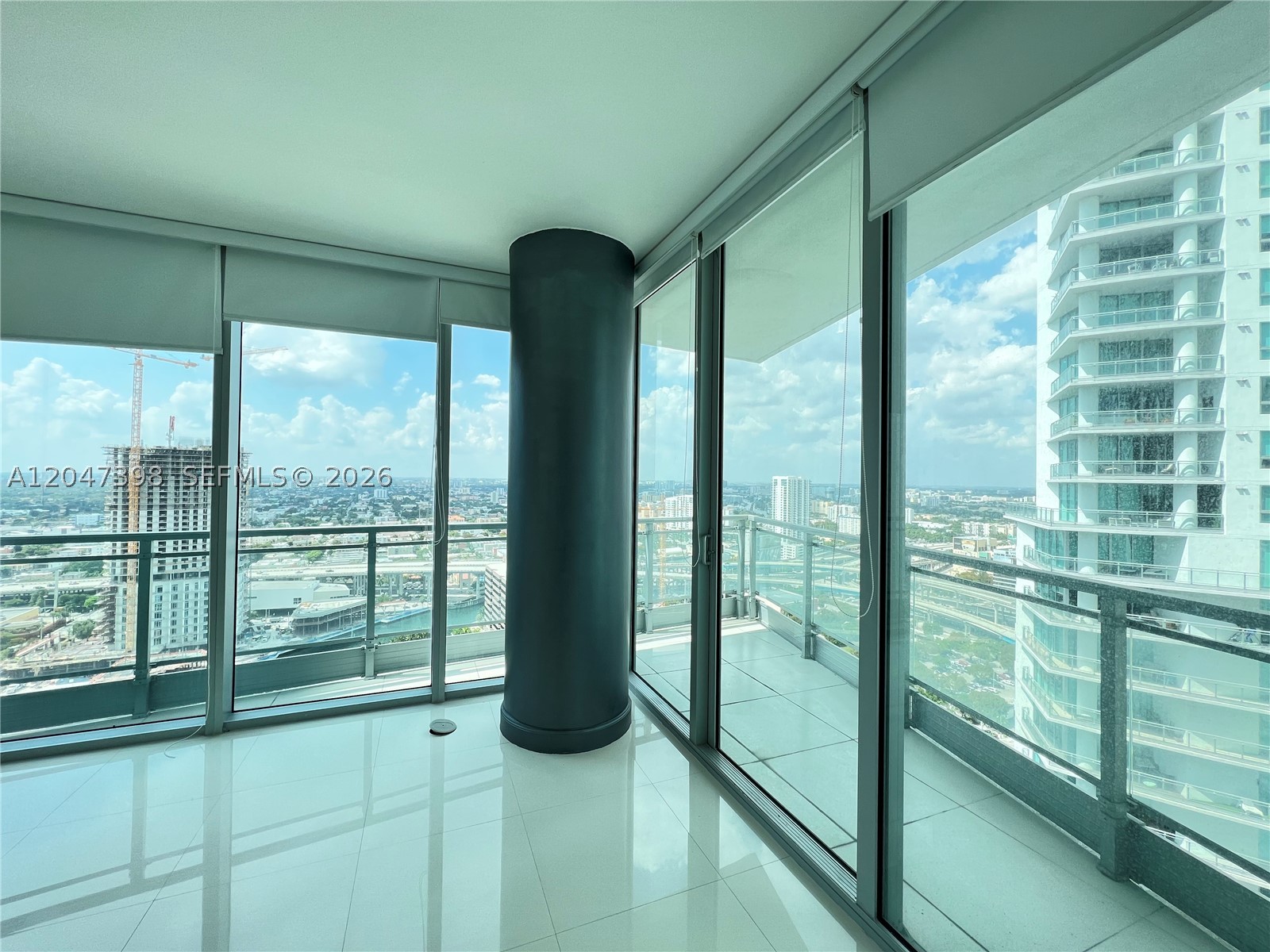 92 SW 3rd St #3310, Miami FL 33130