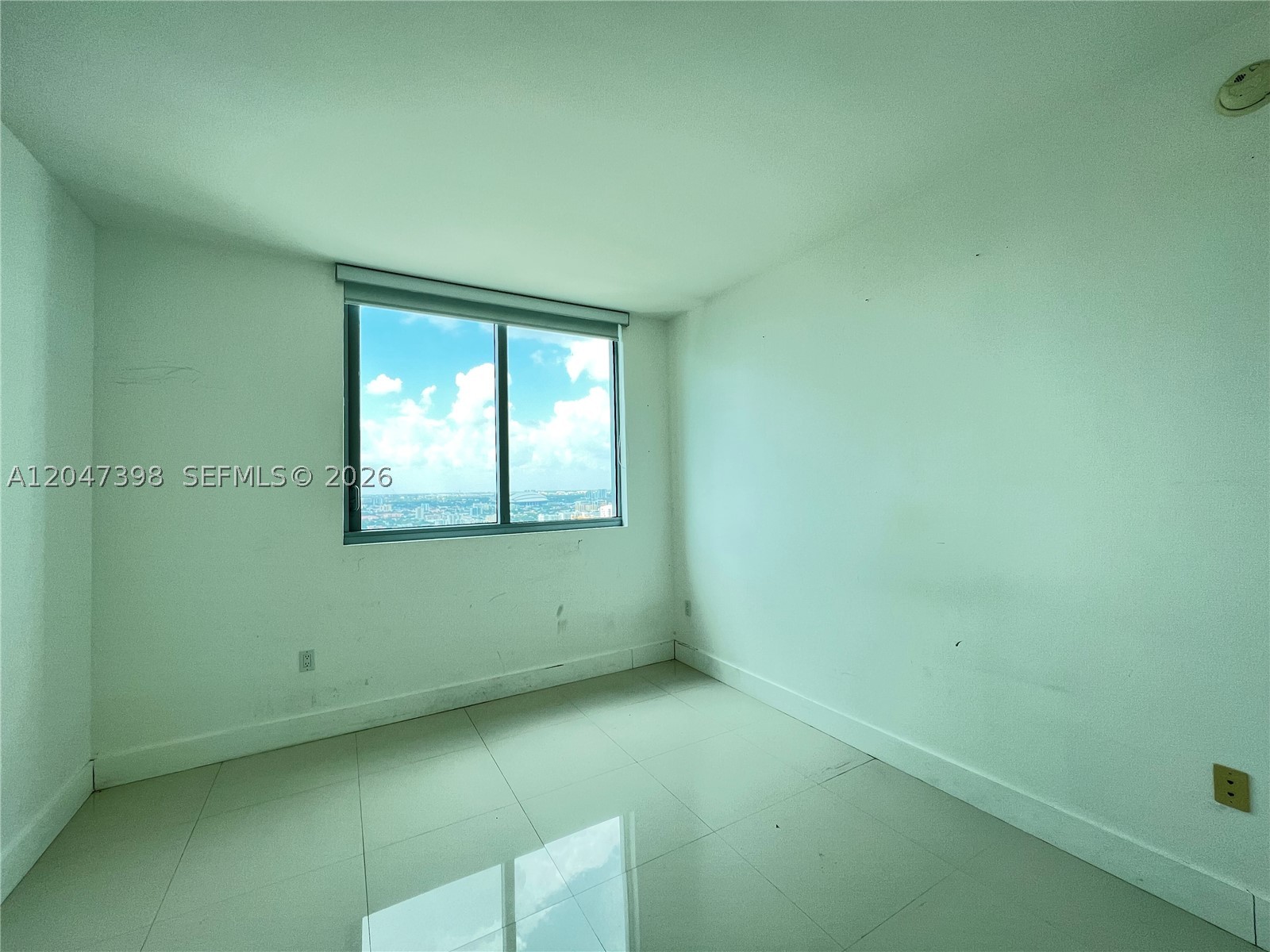 92 SW 3rd St #3310, Miami FL 33130