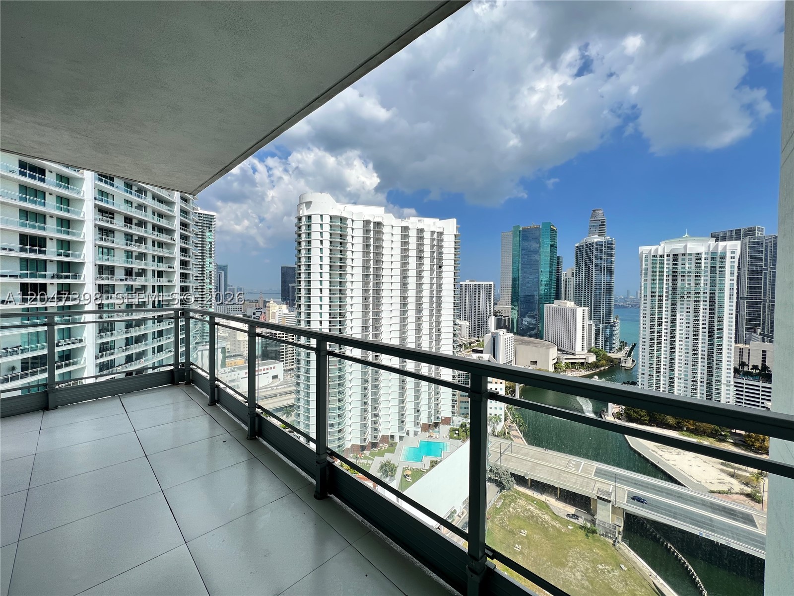 92 SW 3rd St #3310, Miami FL 33130