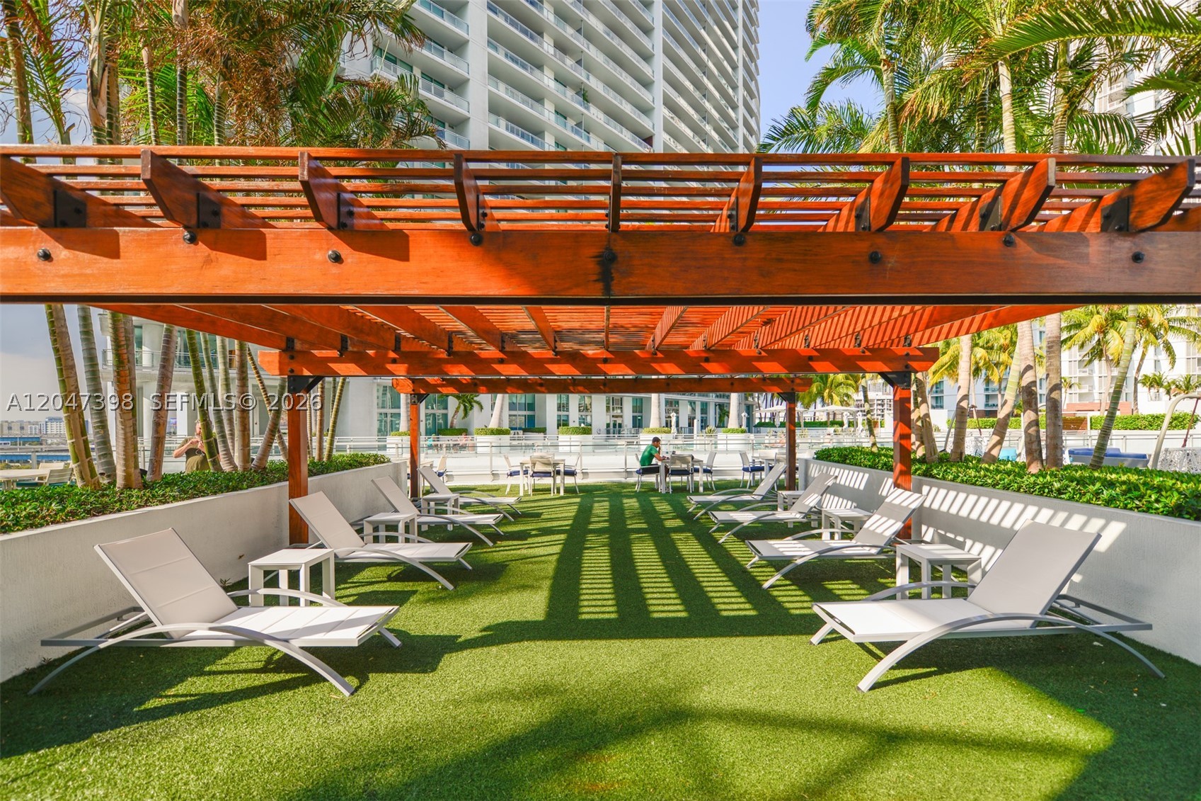 92 SW 3rd St #3310, Miami FL 33130