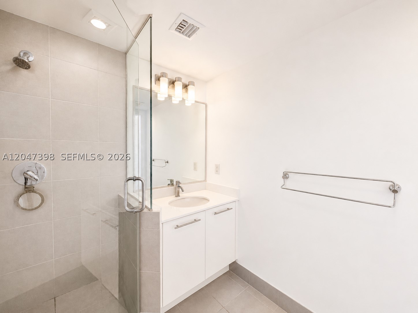 92 SW 3rd St #3310, Miami FL 33130