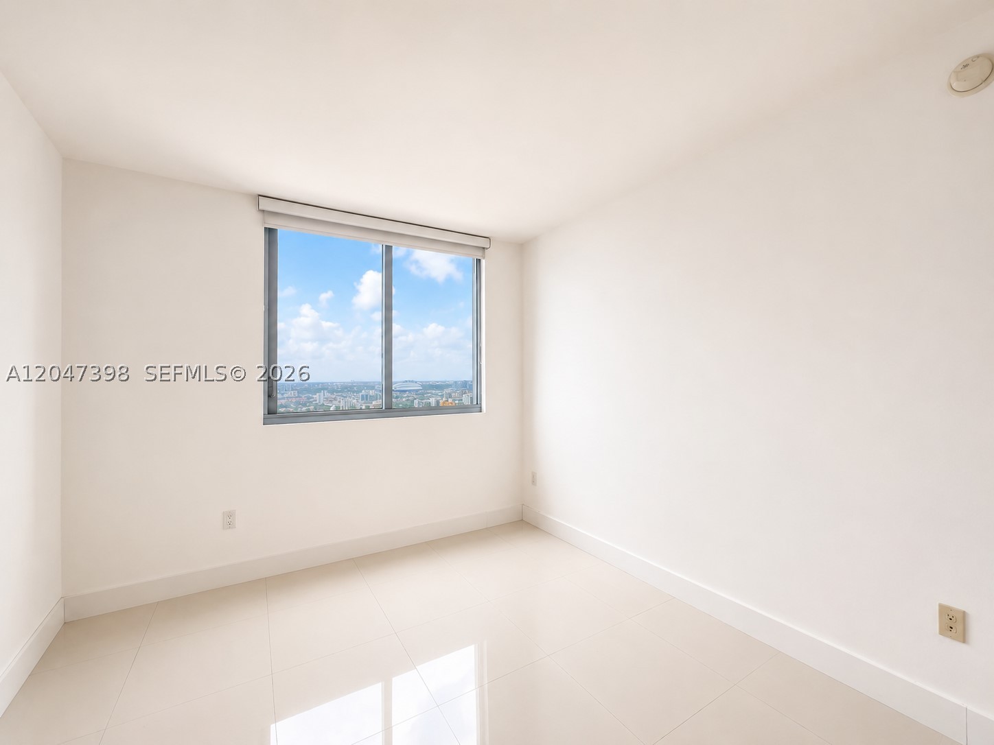 92 SW 3rd St #3310, Miami FL 33130