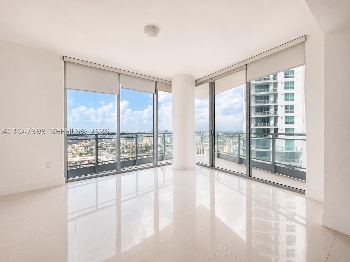 92 SW 3rd St #3310, Miami FL 33130