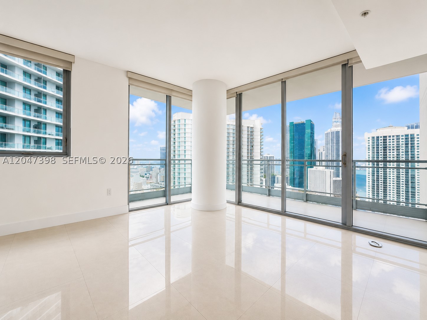 92 SW 3rd St #3310, Miami FL 33130