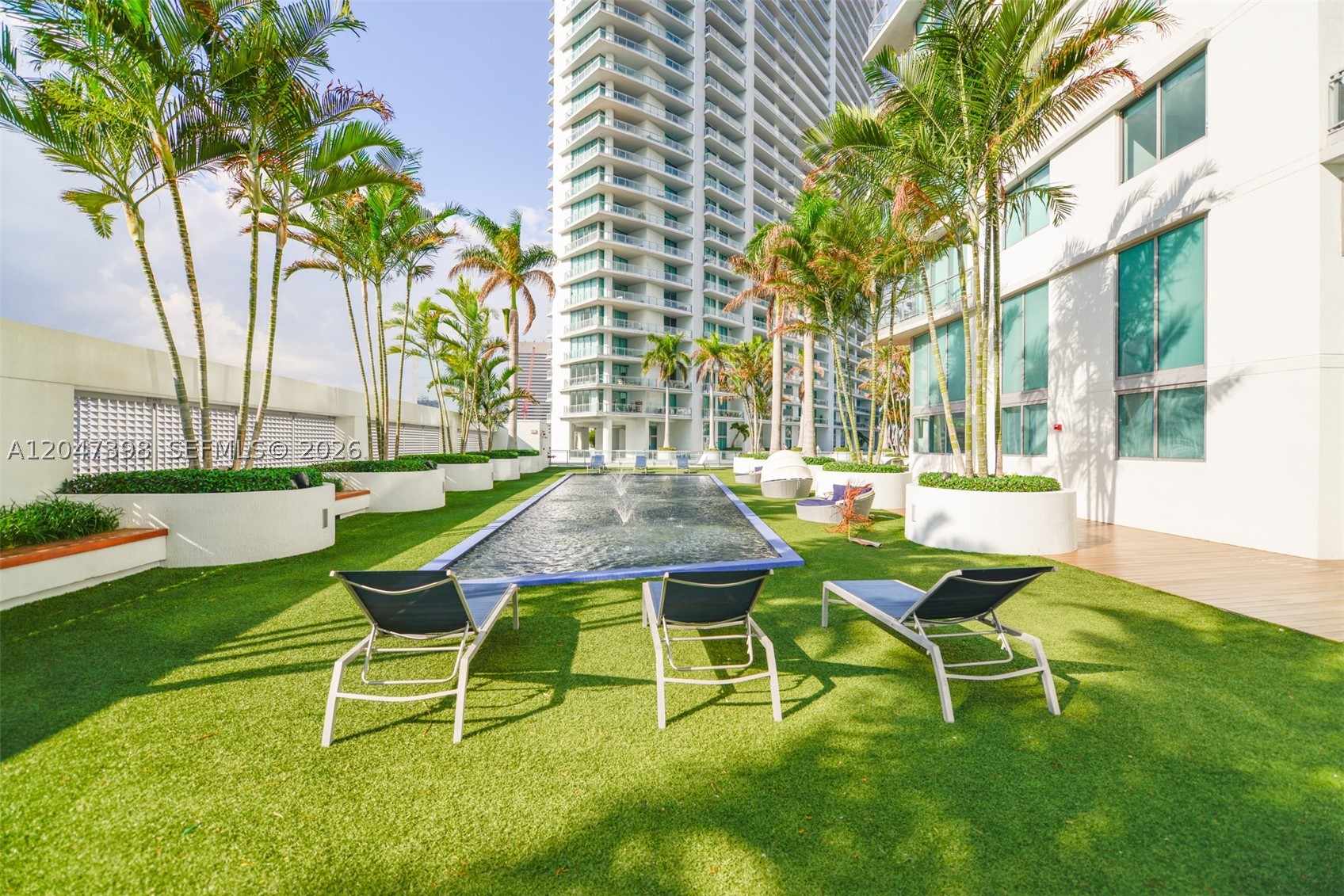92 SW 3rd St #3310, Miami FL 33130