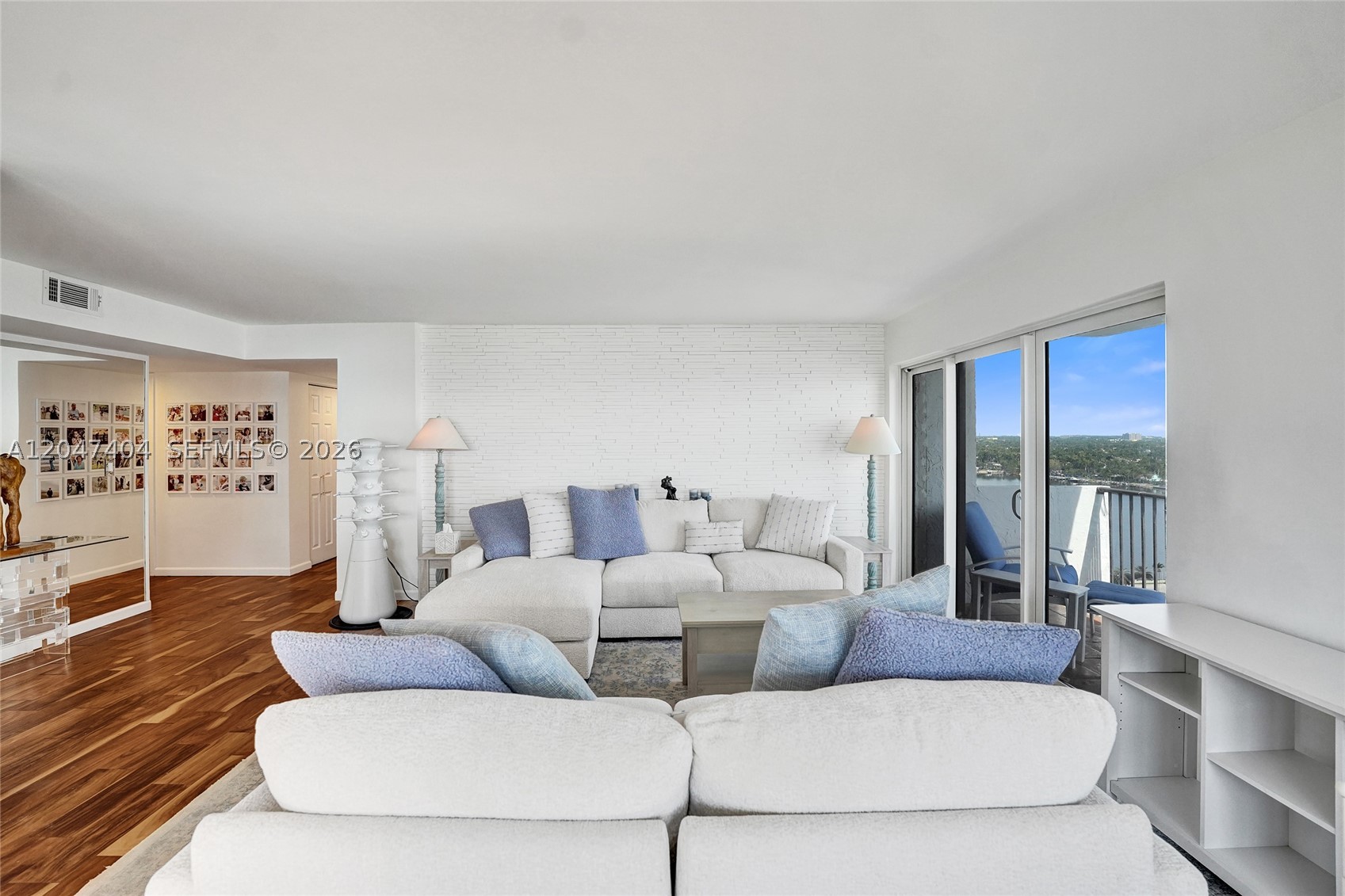 1201 S Ocean Dr #1702N, Hollywood FL 33019