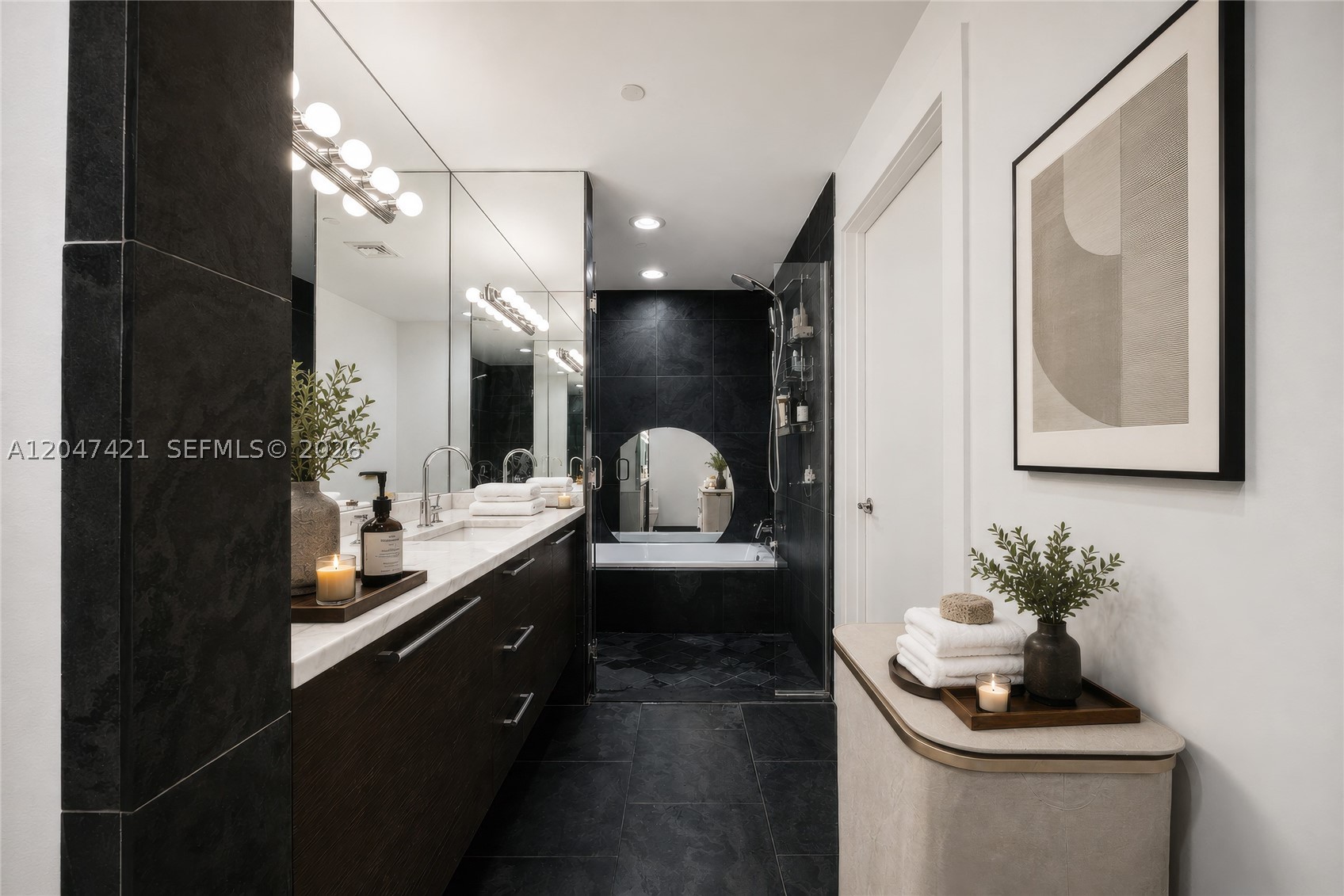 900 Biscayne Blvd #4205, Miami FL 33132