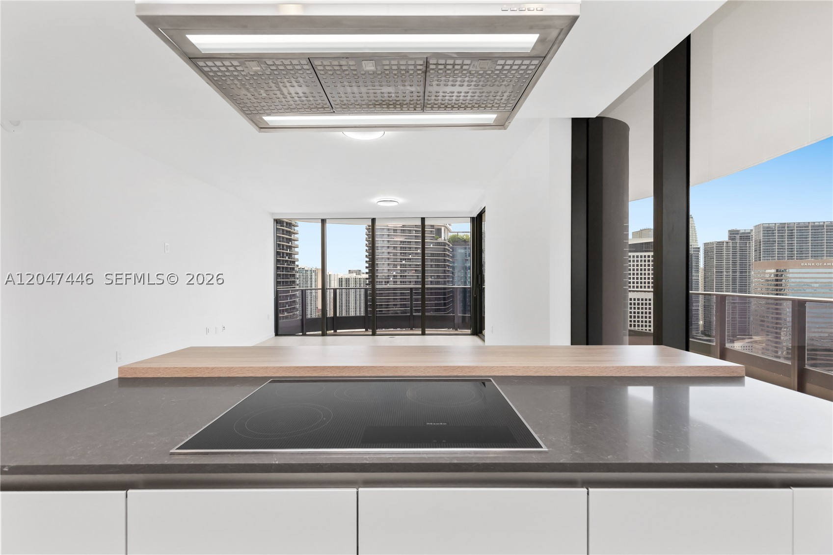 1000 Brickell Plz #4015, Miami FL 33131