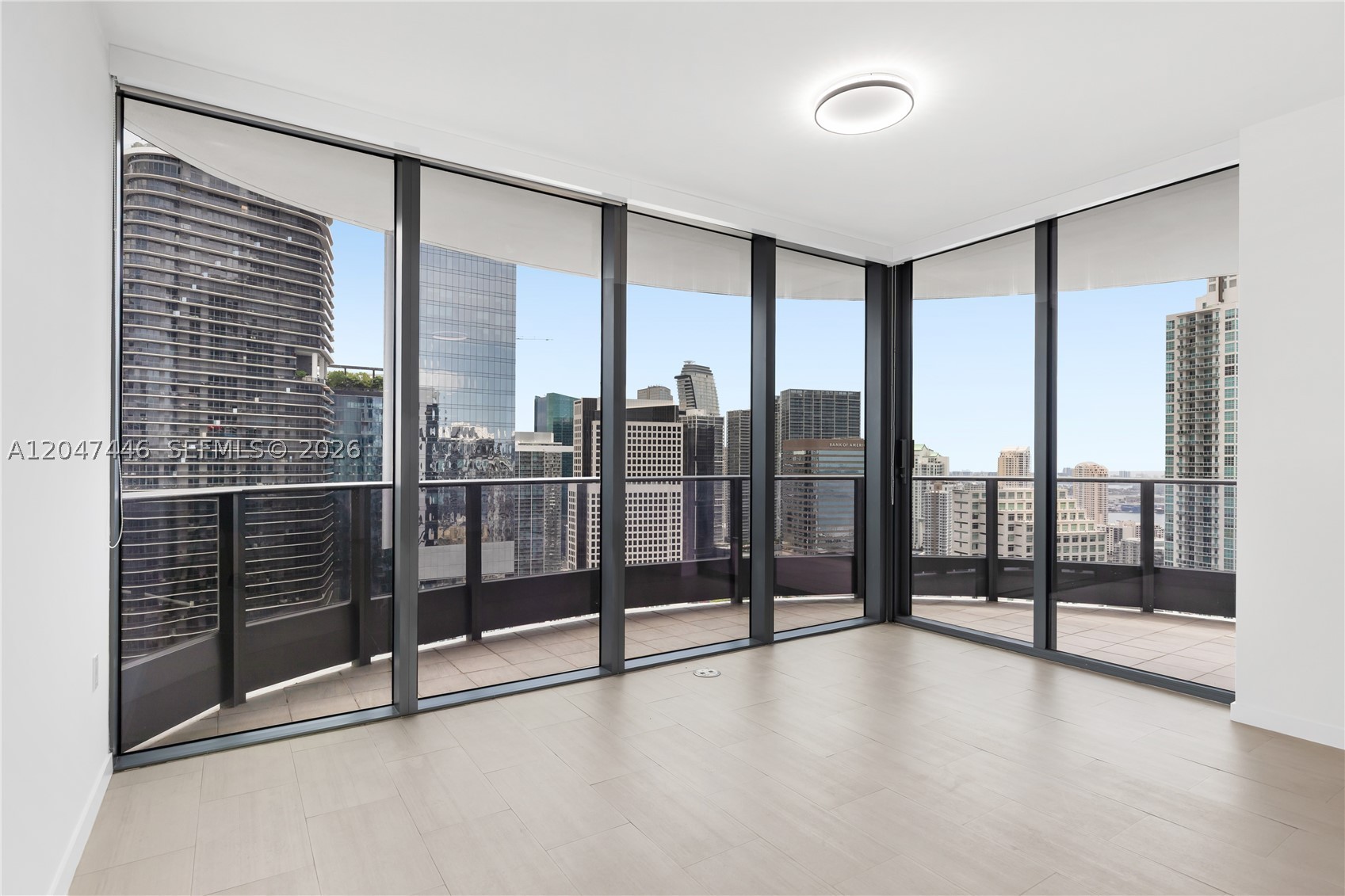 1000 Brickell Plz #4015, Miami FL 33131