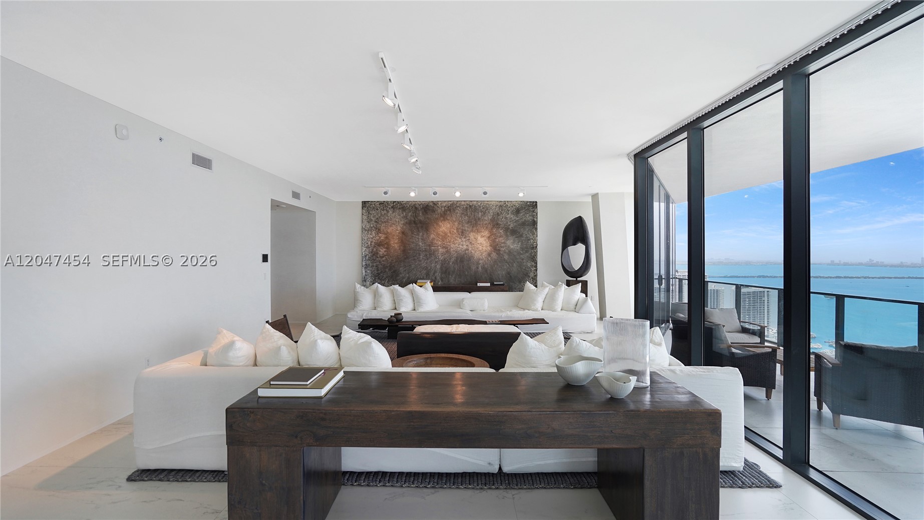 1000 Biscayne Blvd #4401, Miami FL 33132