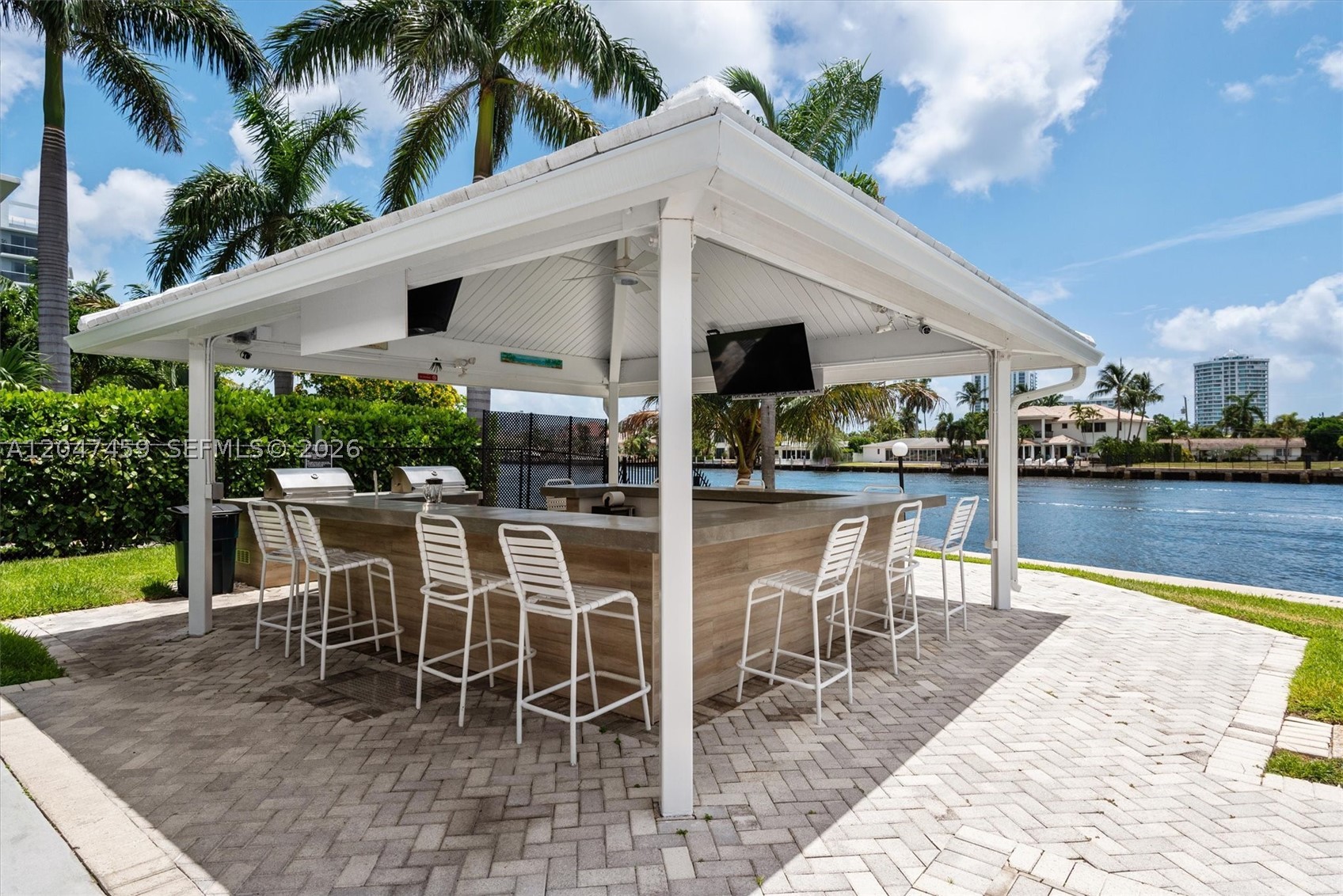 6209 Bay Club Dr #4, Fort Lauderdale FL 33308