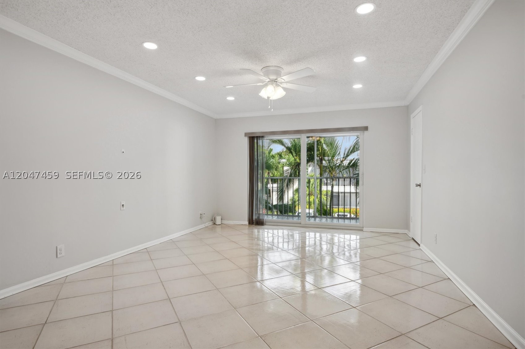6209 Bay Club Dr #4, Fort Lauderdale FL 33308