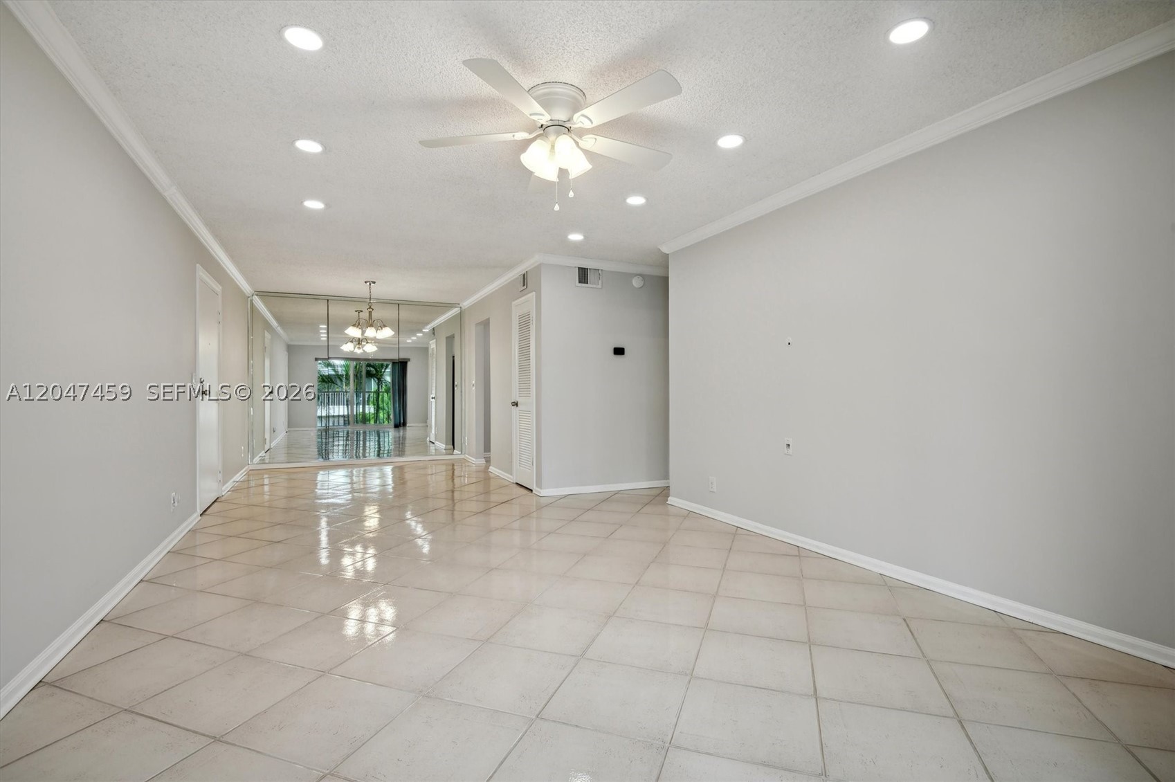 6209 Bay Club Dr #4, Fort Lauderdale FL 33308
