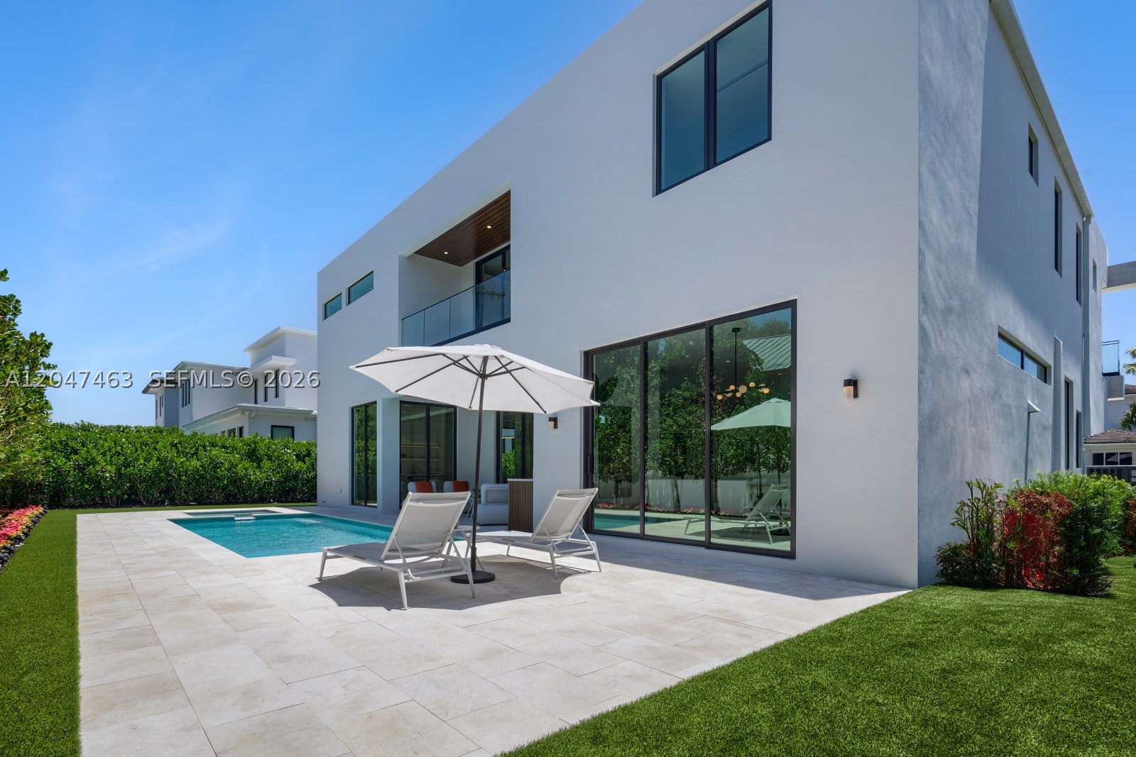 1051 NE 2nd Ter, Boca Raton FL 33432