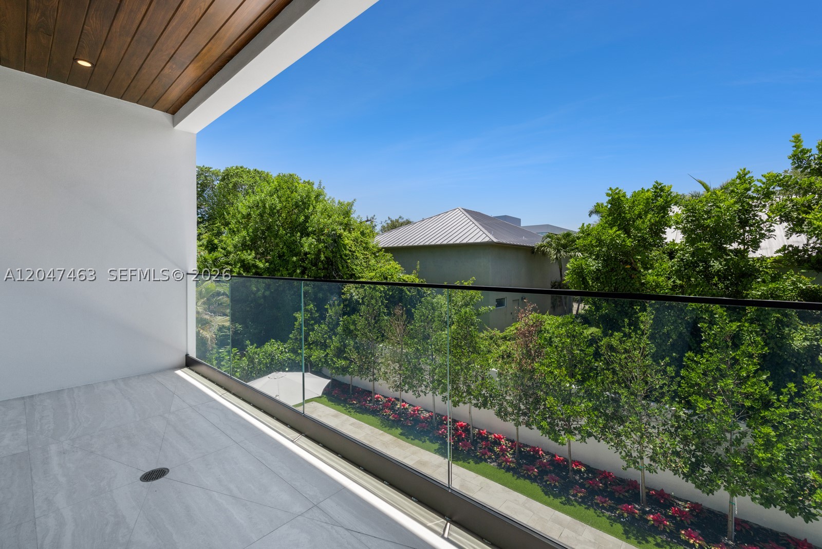 1051 NE 2nd Ter, Boca Raton FL 33432
