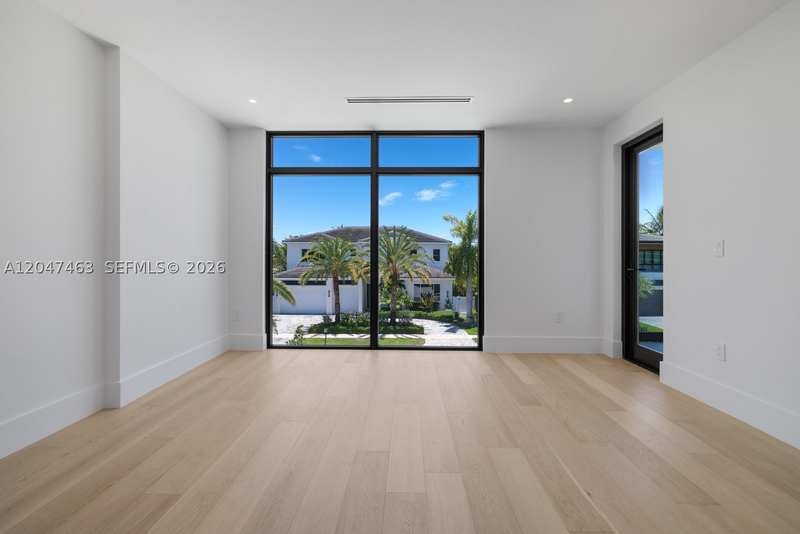 1051 NE 2nd Ter, Boca Raton FL 33432