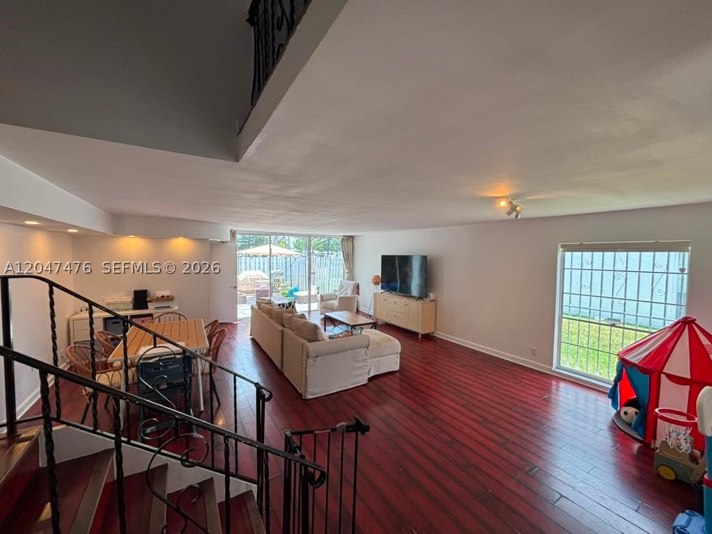 926 NE 27th Ave #926, Hallandale Beach FL 33009