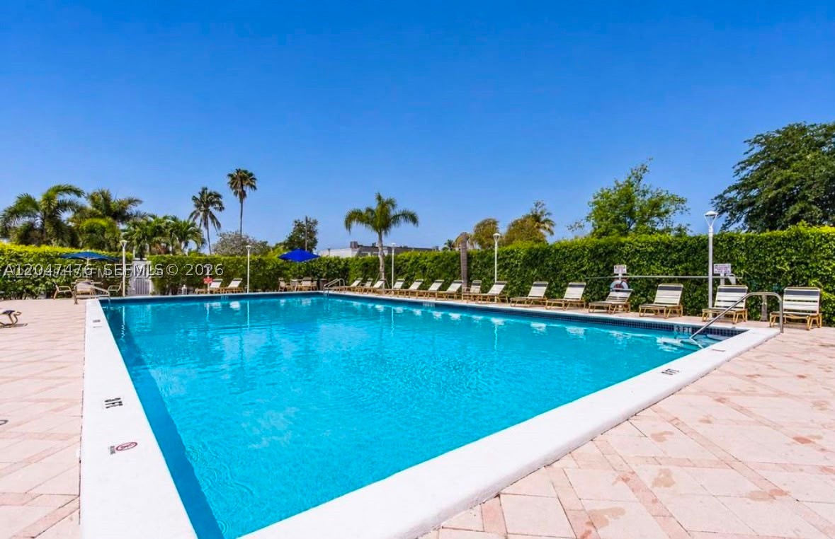 926 NE 27th Ave #926, Hallandale Beach FL 33009