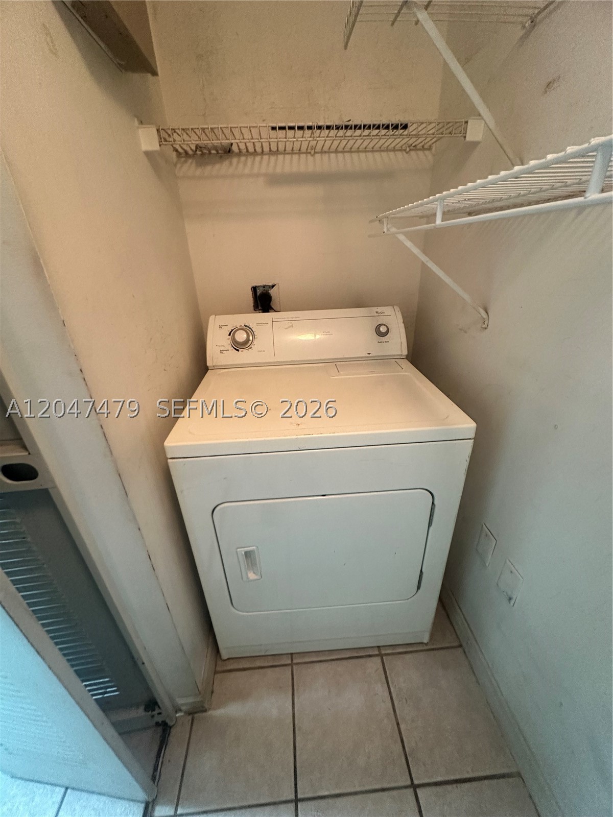 5011 Wiles Rd #207, Coconut Creek FL 33073