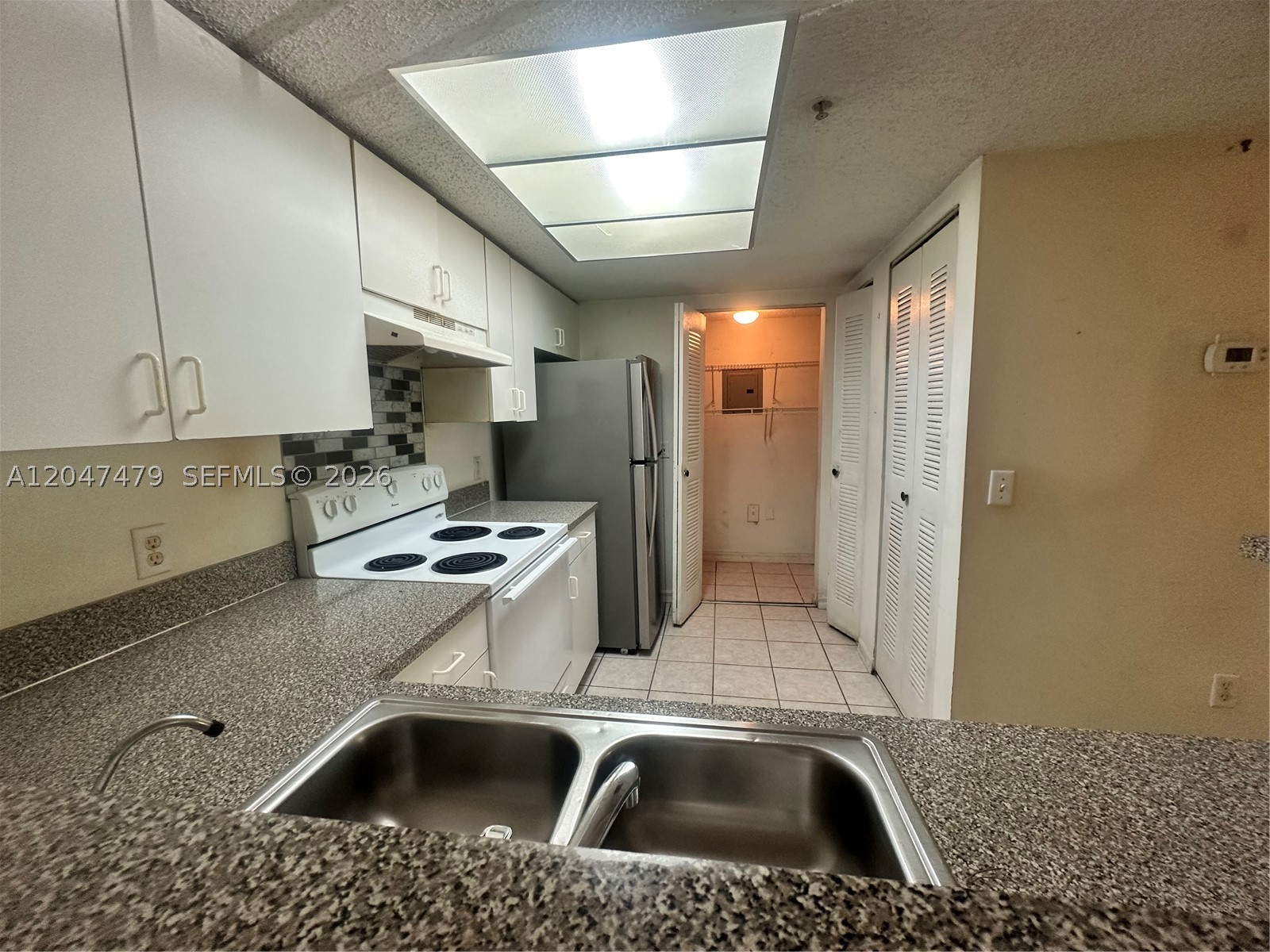5011 Wiles Rd #207, Coconut Creek FL 33073