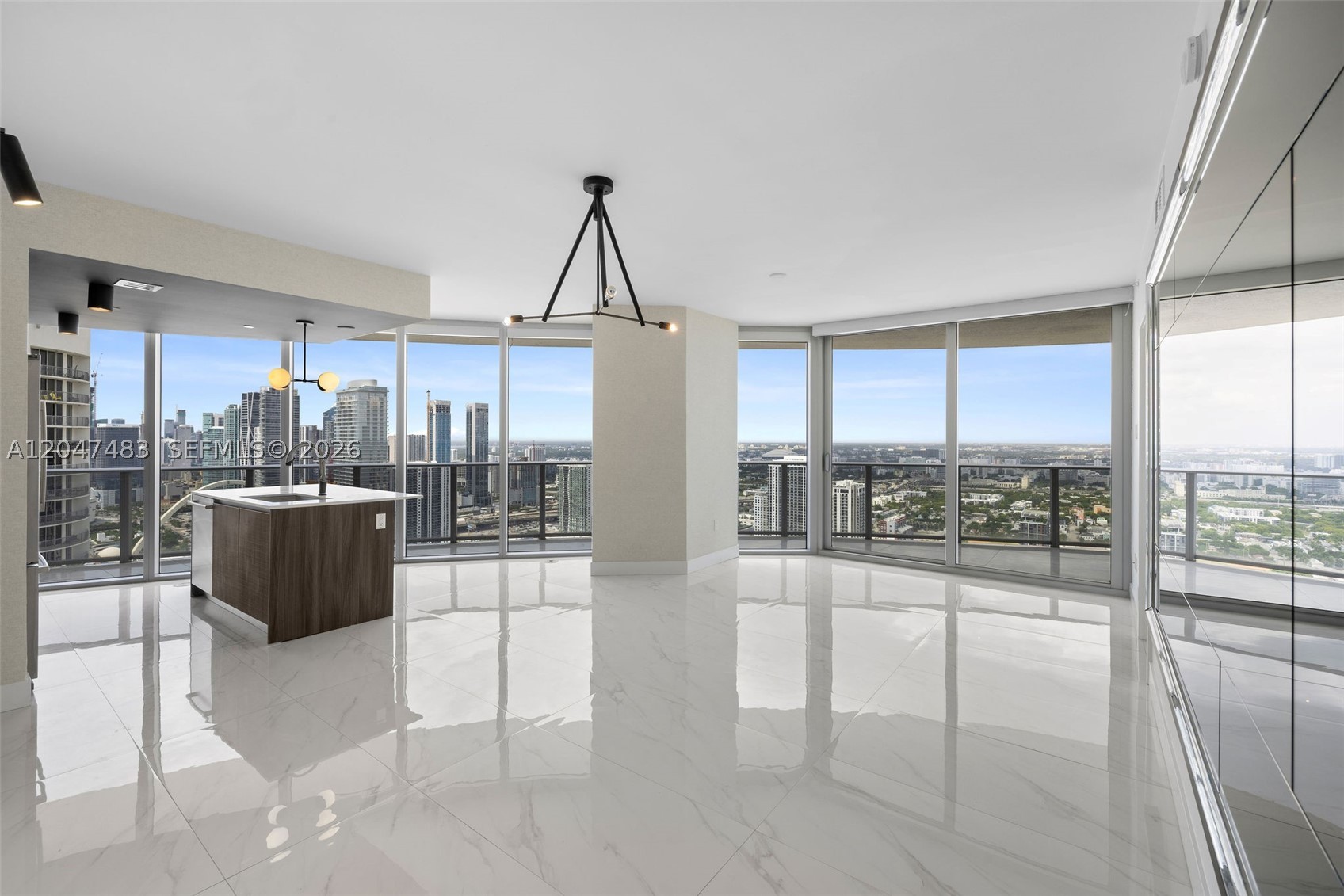 488 NE 18th St #4900, Miami FL 33132