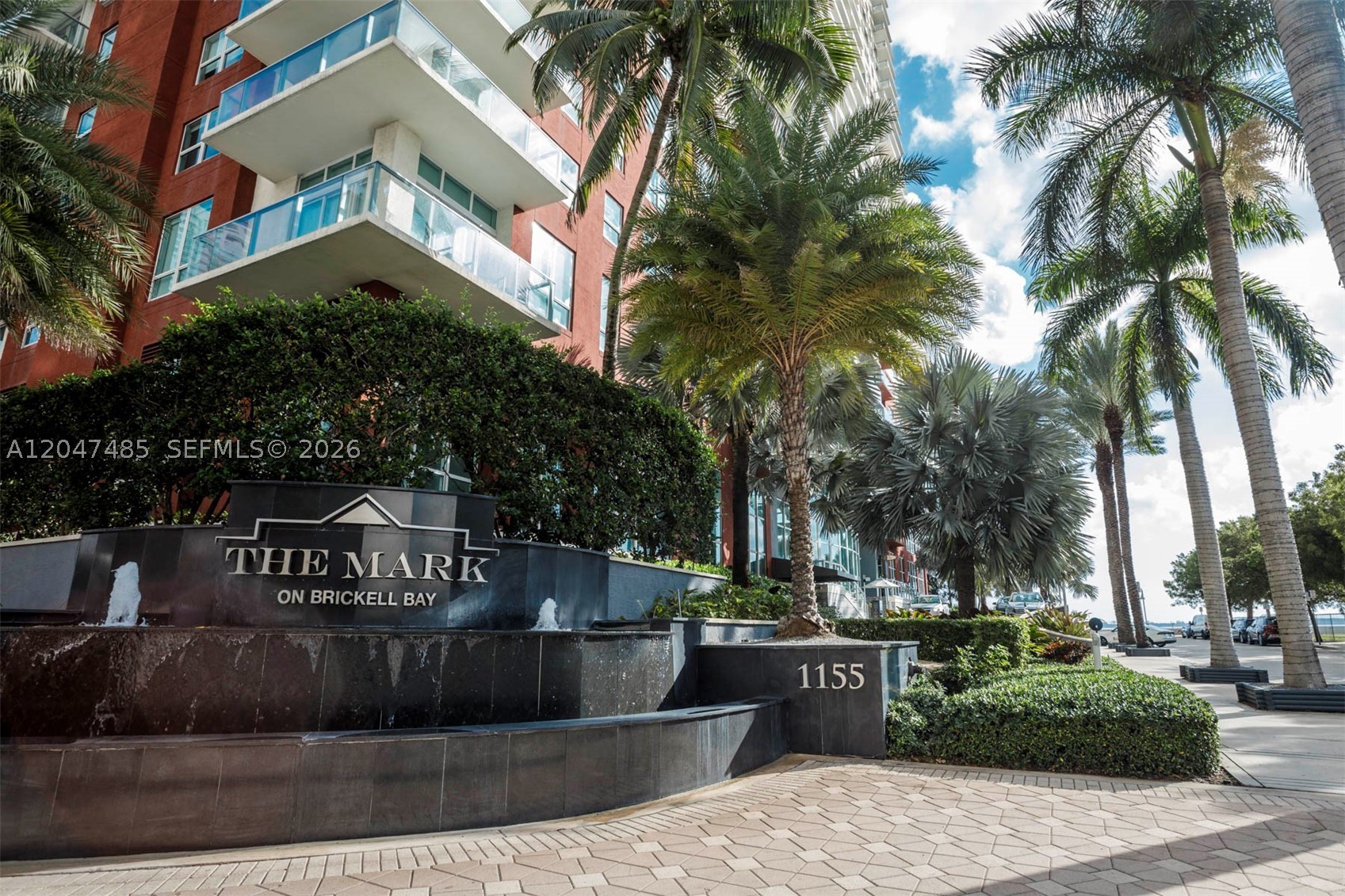1155 Brickell Bay Dr #2206, Miami FL 33131