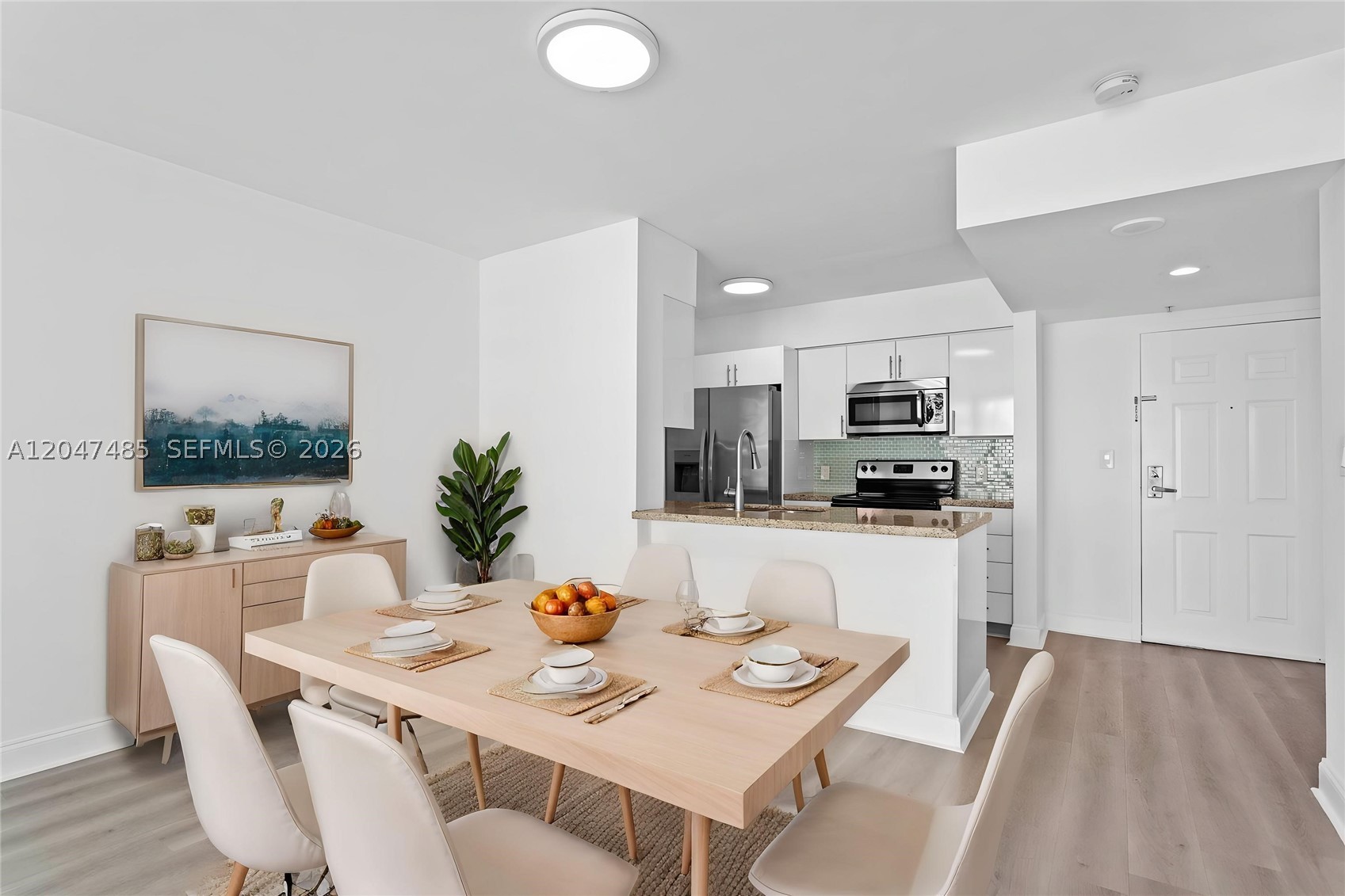 1155 Brickell Bay Dr #2206, Miami FL 33131