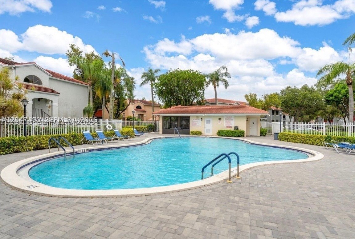 11862 NW 11th St #11862, Pembroke Pines FL 33026