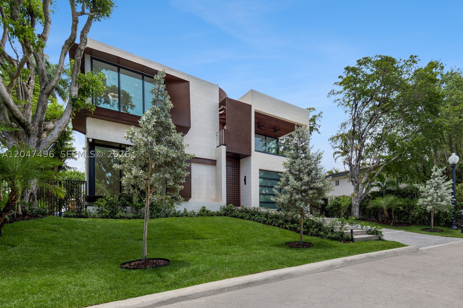 9720 W Broadview Dr, Bay Harbor Islands FL 33154