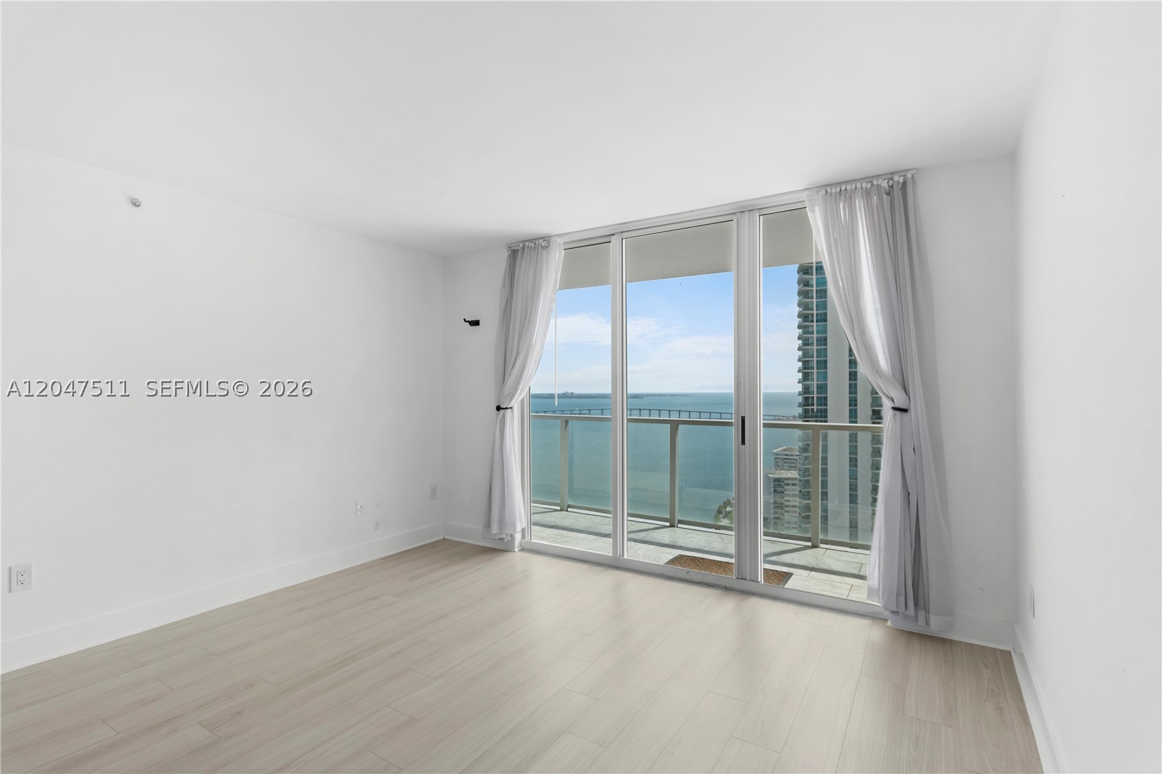 1155 Brickell Bay Dr #3105, Miami FL 33131