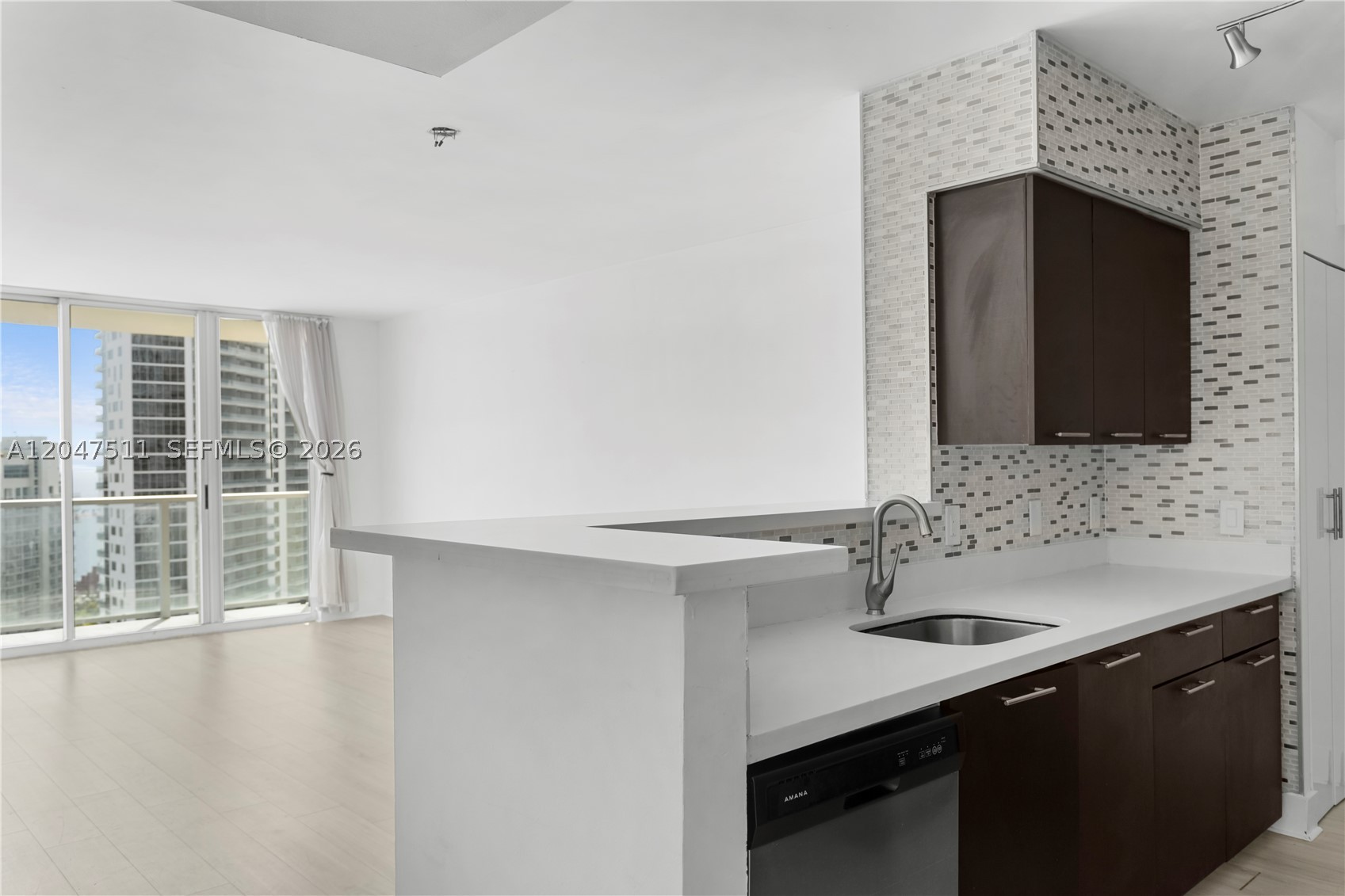 1155 Brickell Bay Dr #3105, Miami FL 33131