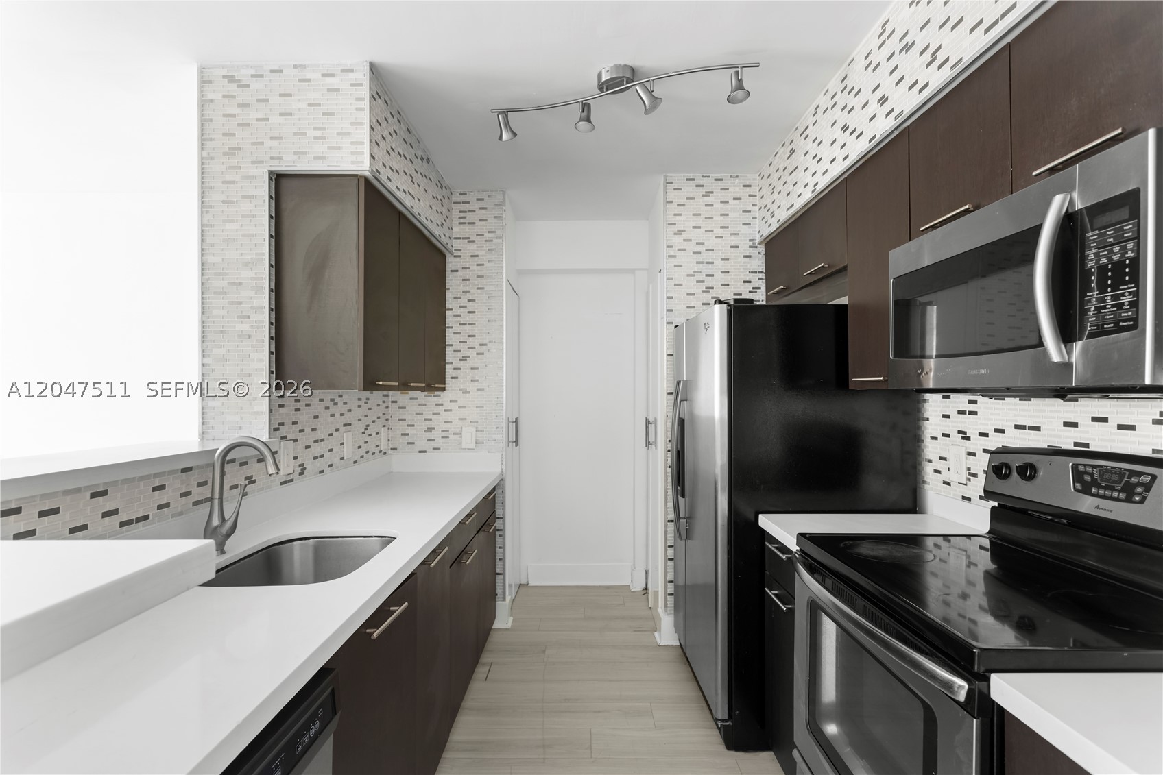 1155 Brickell Bay Dr #3105, Miami FL 33131
