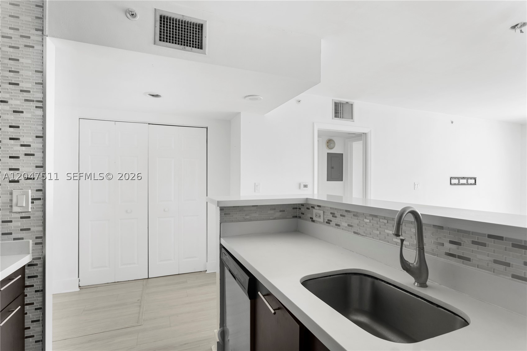 1155 Brickell Bay Dr #3105, Miami FL 33131