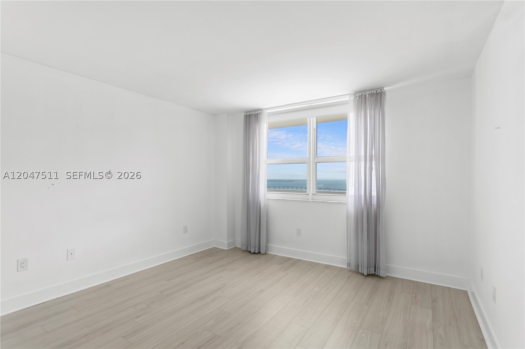 1155 Brickell Bay Dr #3105, Miami FL 33131